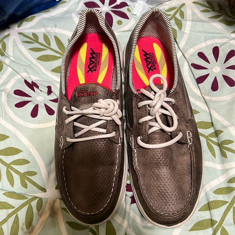 Sketchers GogaMax Bronze Loafers
